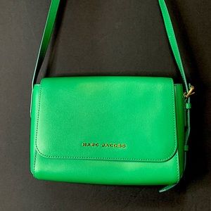 Marc Jacobs kelly green crossbody bag (new)